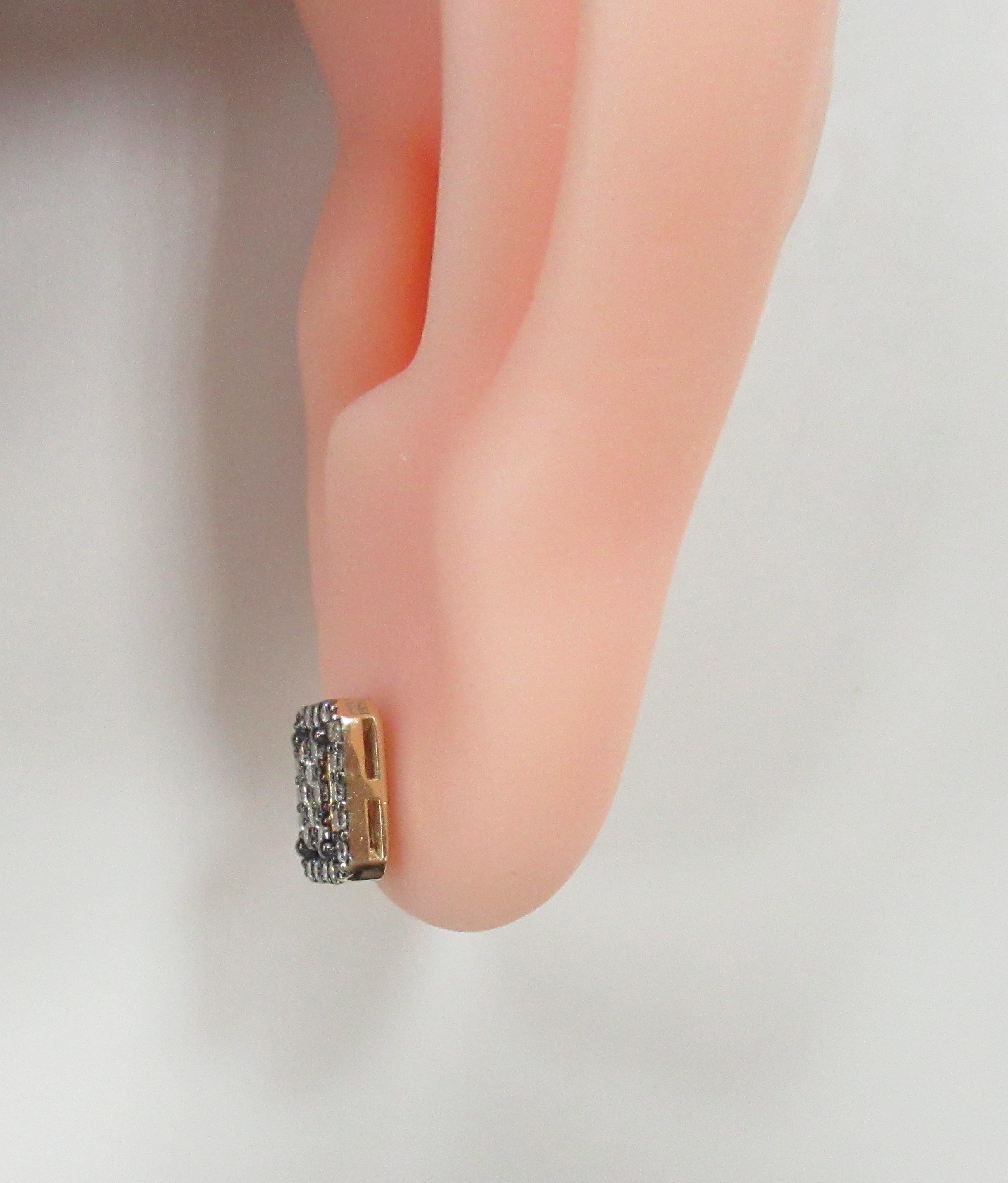 10511-001051 Серьги (Au 585)